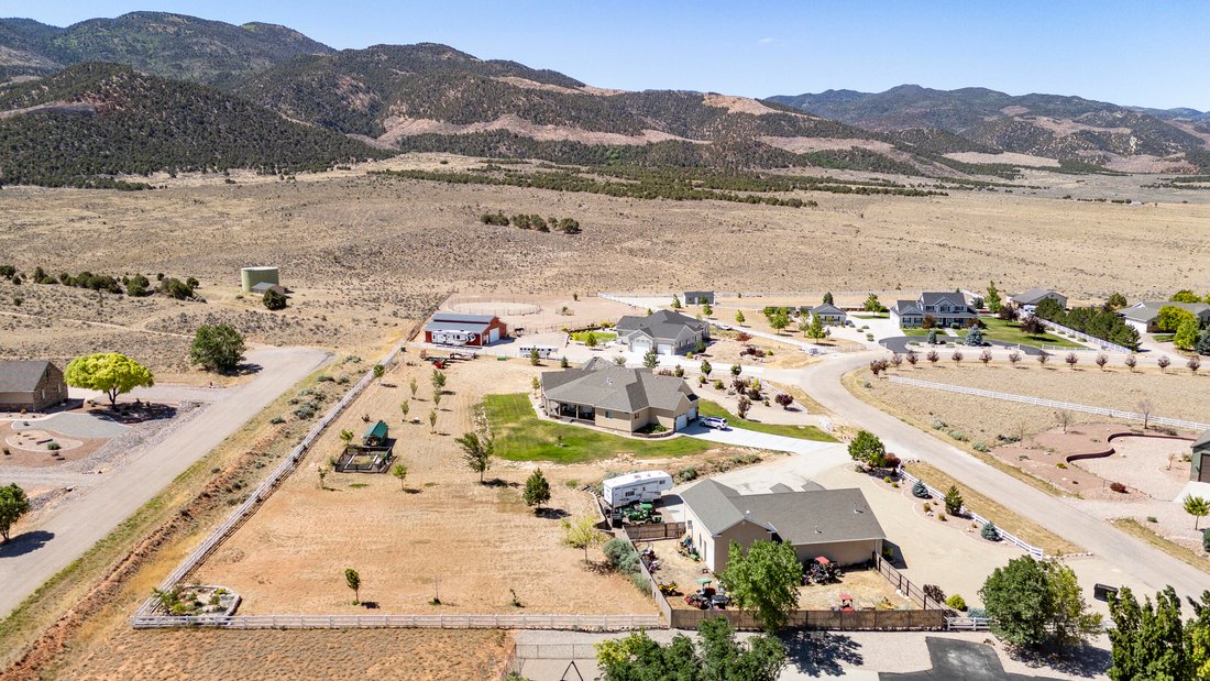 House in Parowan, Utah, United States 5 - 18353686