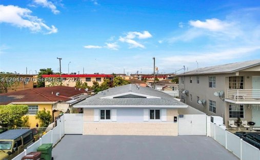 Apartment in Hialeah, Florida, United States 1