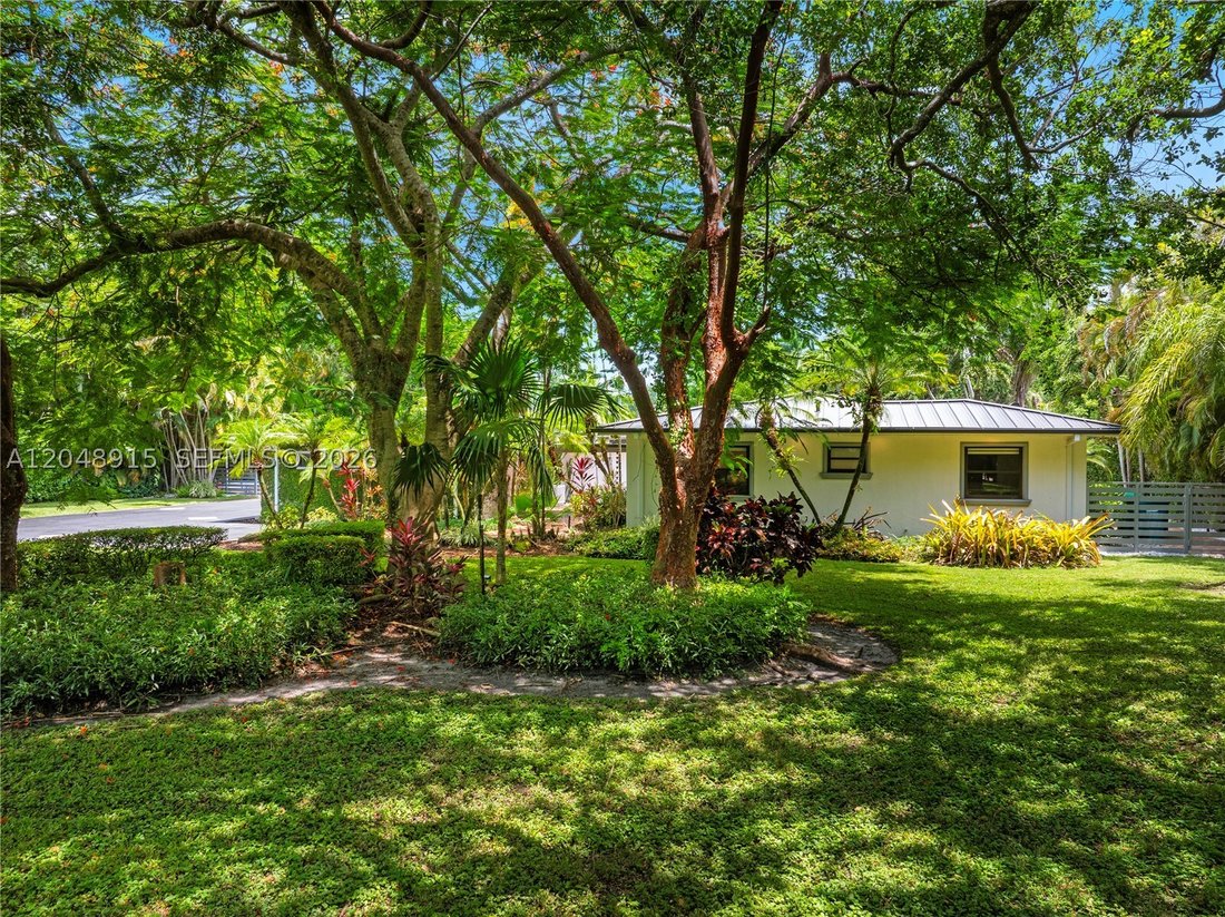 House in Miami, Florida, United States 3 - 18354249