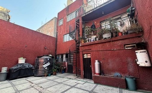 House in Santa Catarina Yecahuitzotl, Mexico City, Mexico 1