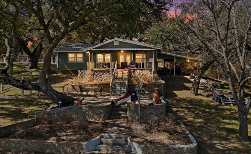 House in Tow, Texas, United States 1