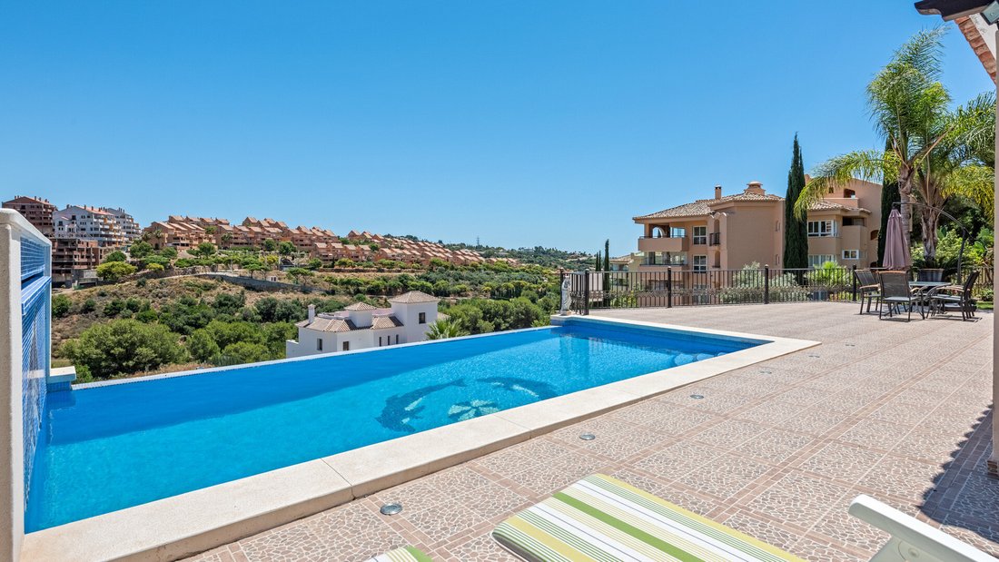 Villa in Elviria-Cabopino, Marbella, Spain 2 - 18354541