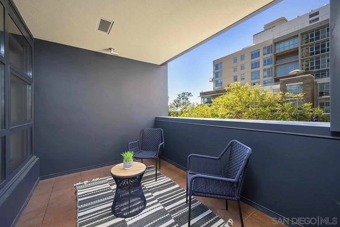 Condo in San Diego, California, United States 2 - 18354830