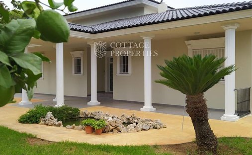 Villa in Picassent, Valencian Community, Spain 1