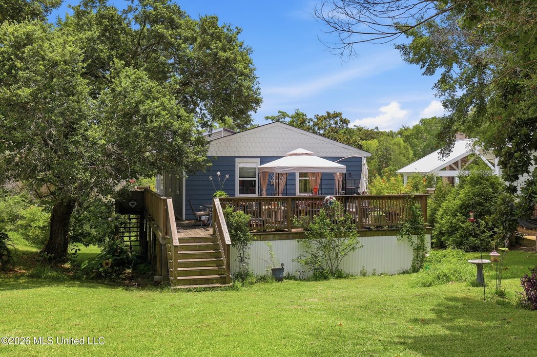 House in Ocean Springs, Mississippi, United States 2 - 18354320