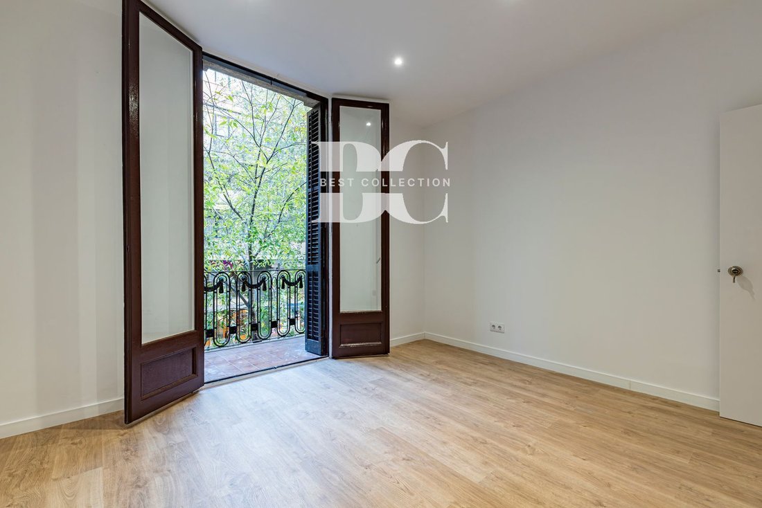 Apartment in Eixample, Barcelona, Spain 3 - 18352071