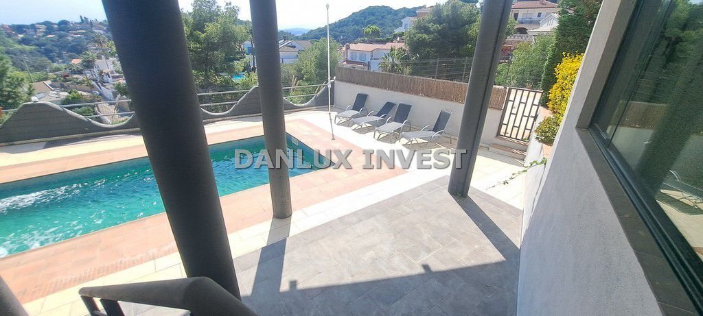 Chalet in Lloret de Mar, Catalonia, Spain 2 - 18351512