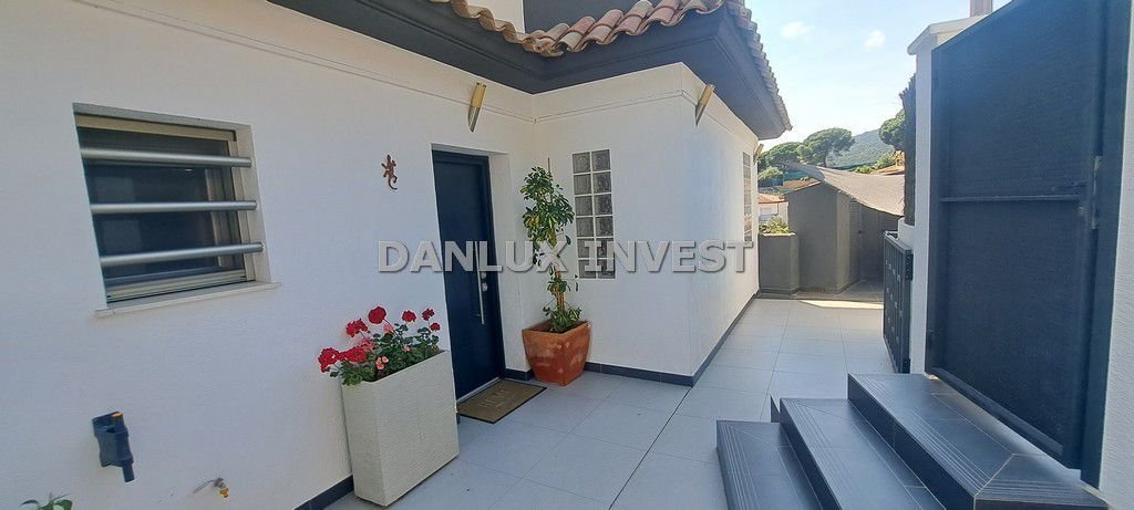 Chalet in Lloret de Mar, Catalonia, Spain 5 - 18351512