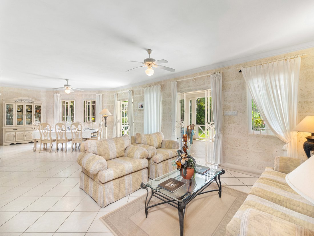 House in Holetown, Saint James, Barbados 4 - 18352486
