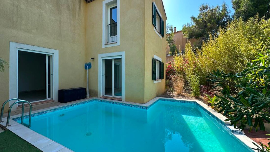 Casa en Bandol, Provenza-Alpes-Costa Azul, Francia 1 - 18352126