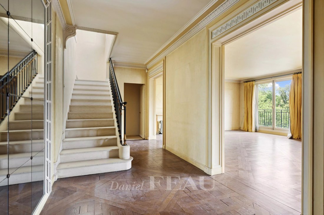 Apartment in Parc Monceau, Paris 8e Arrondissement, Paris 5 - 18351019
