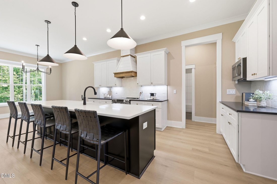 House in Four Oaks, North Carolina, United States 4 - 17093272
