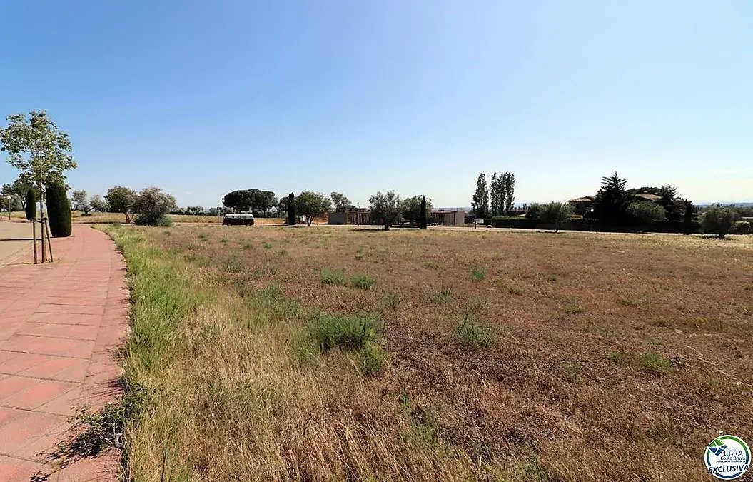 Land in Peralada, Catalonia, Spain 1 - 18351237