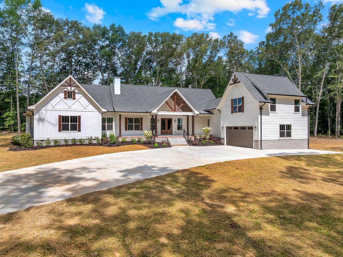 House in Manchester, Tennessee, United States 1 - 18353062