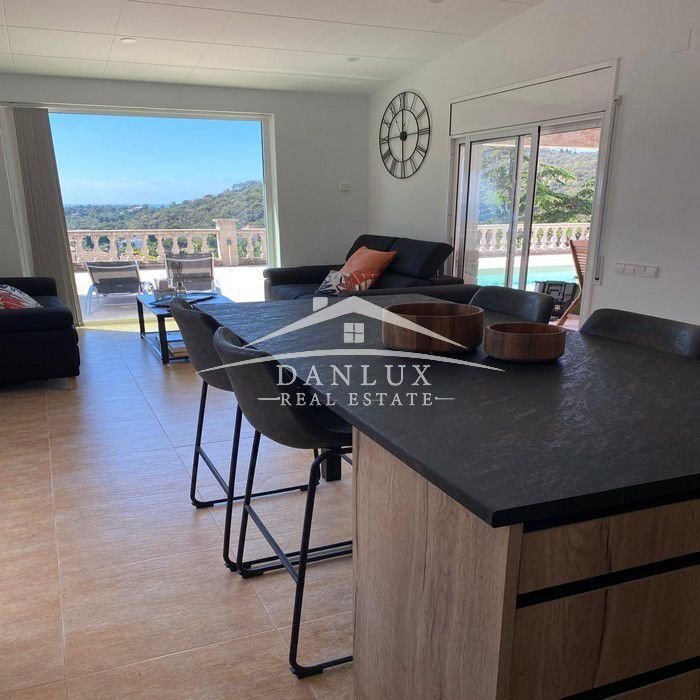Chalet in Tossa de Mar, Catalonia, Spain 5 - 18351473