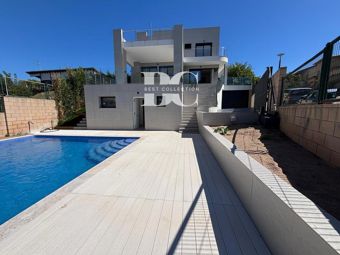 Villa in Palamos, Catalonia, Spain 4 - 18351377