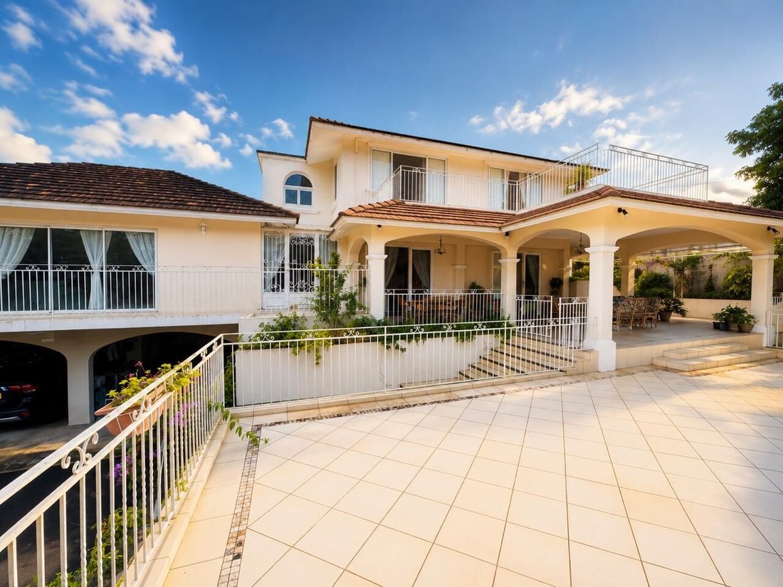 House in Curepipe, Plaines Wilhems District, Mauritius 1 - 17066160