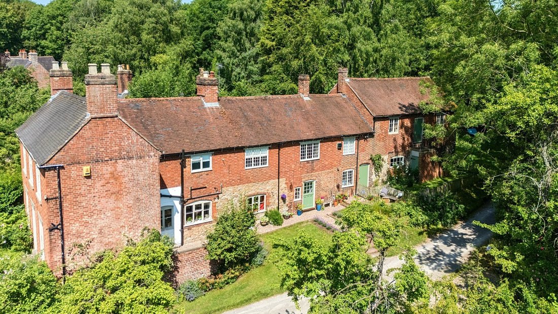 House in Ticknall (Parish), Ticknall, England 2 - 14425068