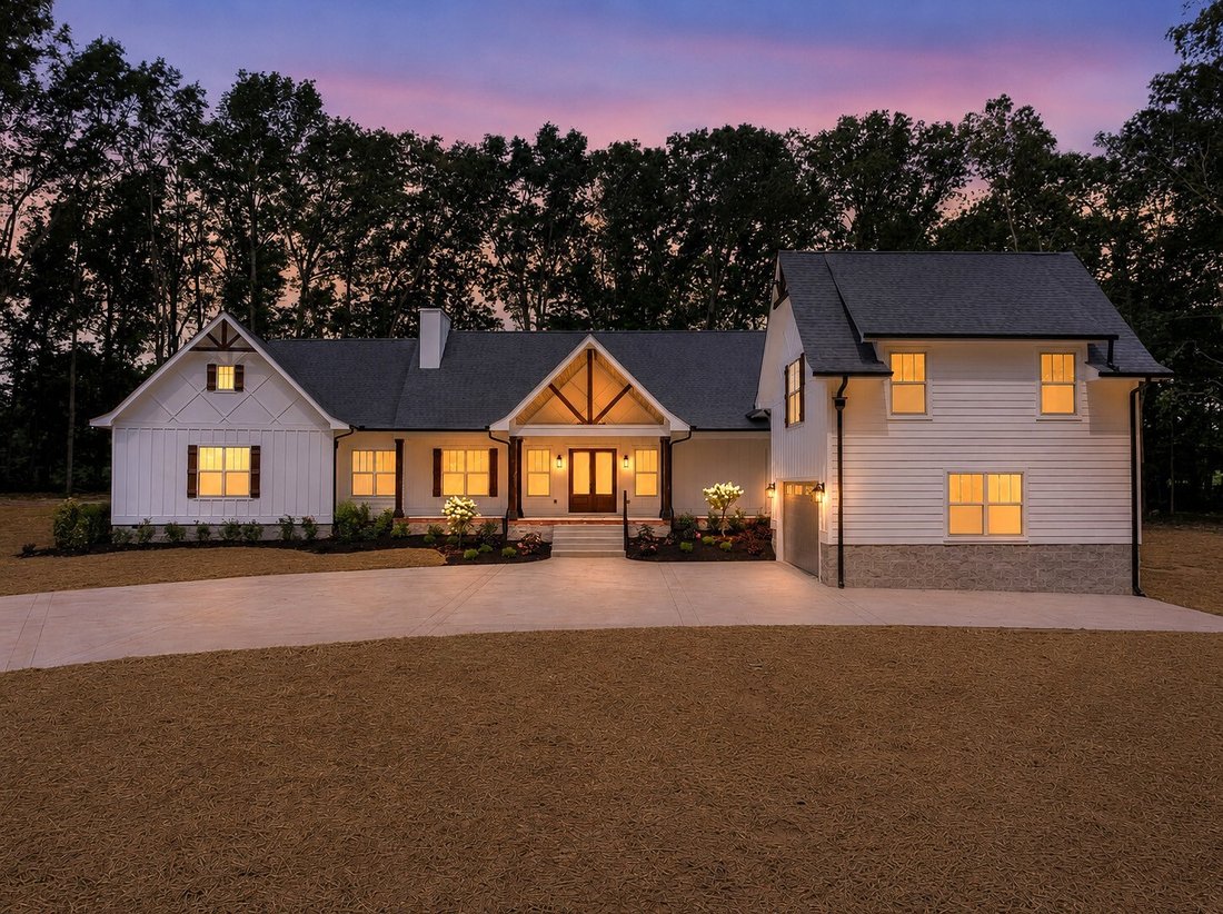 House in Manchester, Tennessee, United States 2 - 18353062