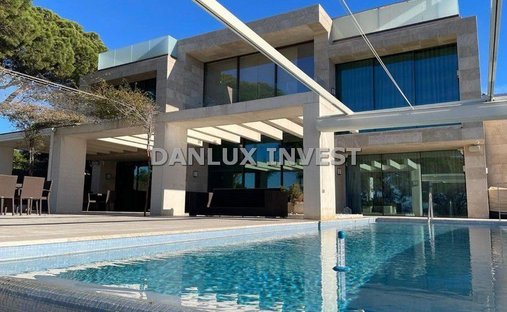Chalet in Lloret de Mar, Katalonien, Spanien 1