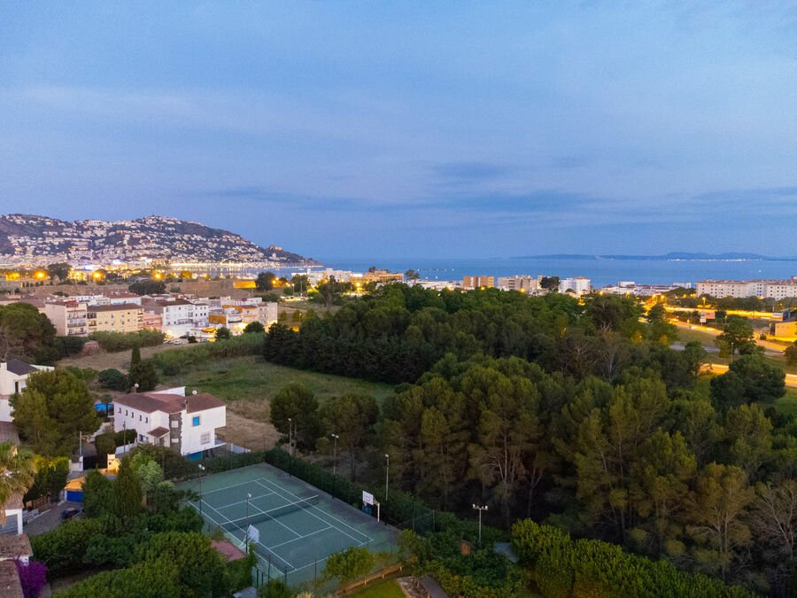 House in Roses, Catalonia, Spain 3 - 18352431