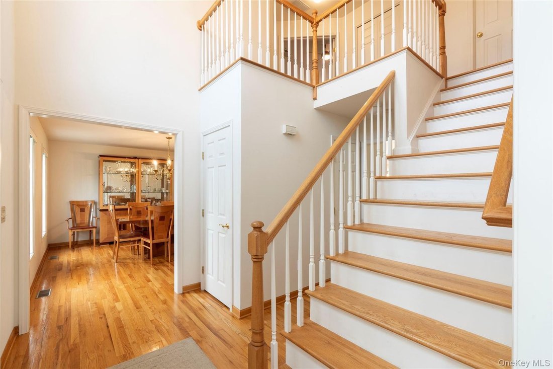 House in Spackenkill, New York, United States 4 - 18313602