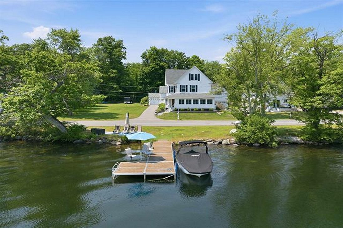 Casa a Laconia, New Hampshire, Stati Uniti 1 - 18352958