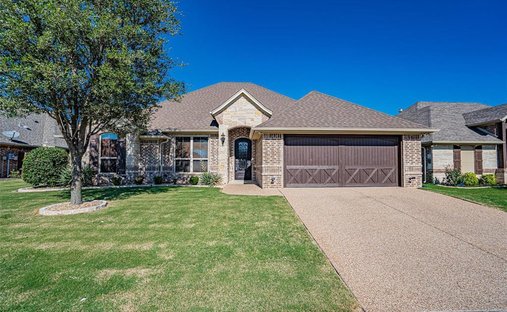 House in Granbury, Texas, United States 1