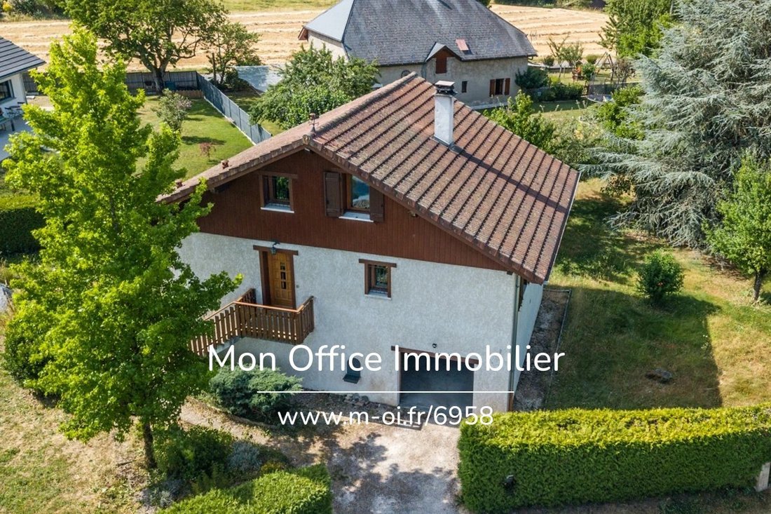 Casa a La Balme-de-Sillingy, Auvergne-Rodano-Alpi, Francia 1 - 18352663