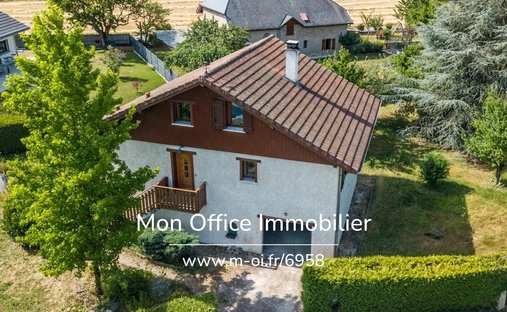House in La Balme-de-Sillingy, Auvergne-Rhône-Alpes, France 1