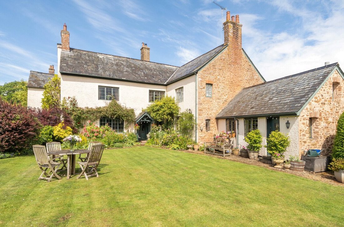 House in Somerset, England 1 - 18352088