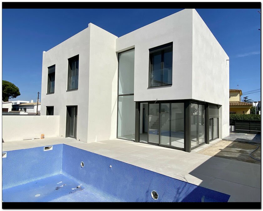 House in Empuriabrava, Catalonia, Spain 1 - 18352220