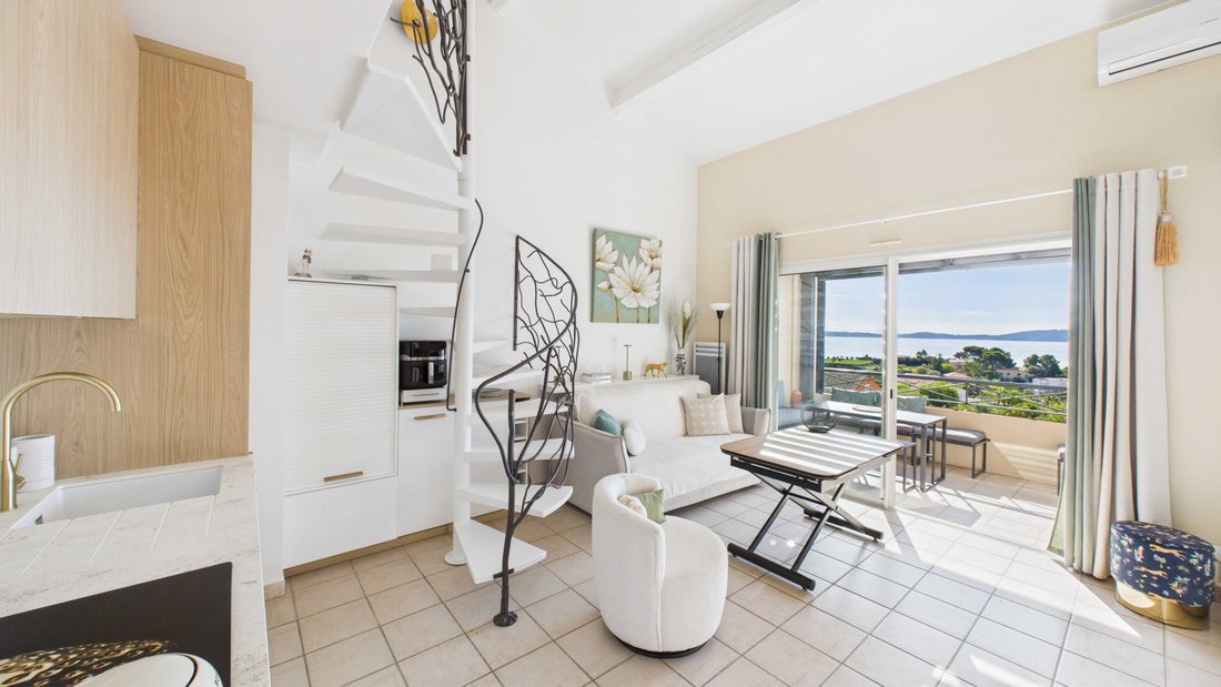 Apartment in Centre Ville, Carqueiranne, France 2 - 16313359