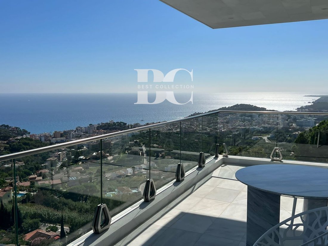 Chalet in Lloret de Mar, Catalonia, Spain 2 - 18351264