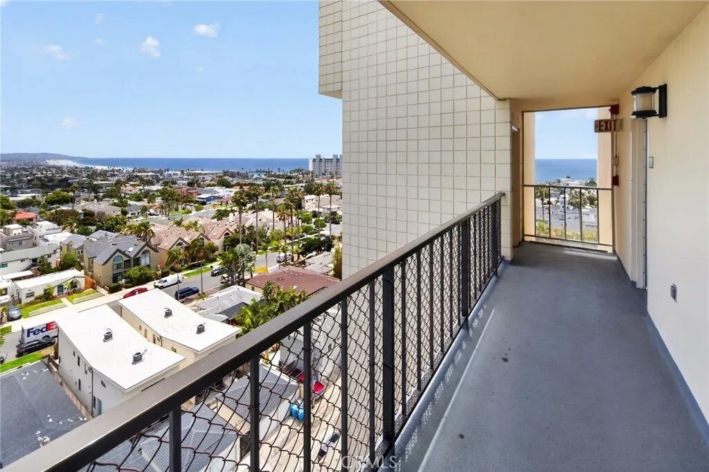 Condo in San Diego, California, United States 3 - 18354806