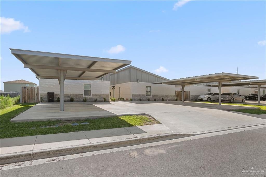 Weslaco, Texas, United States 3 - 18353345