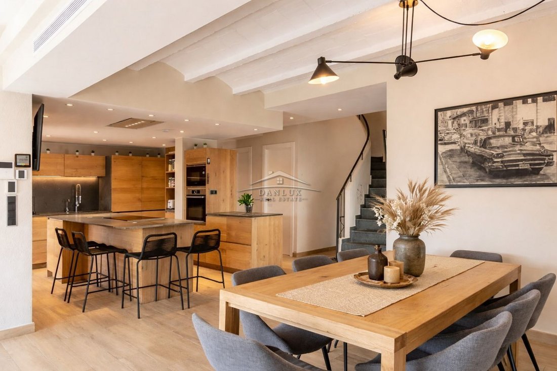 Chalet in Lloret de Mar, Catalonia, Spain 5 - 18351426