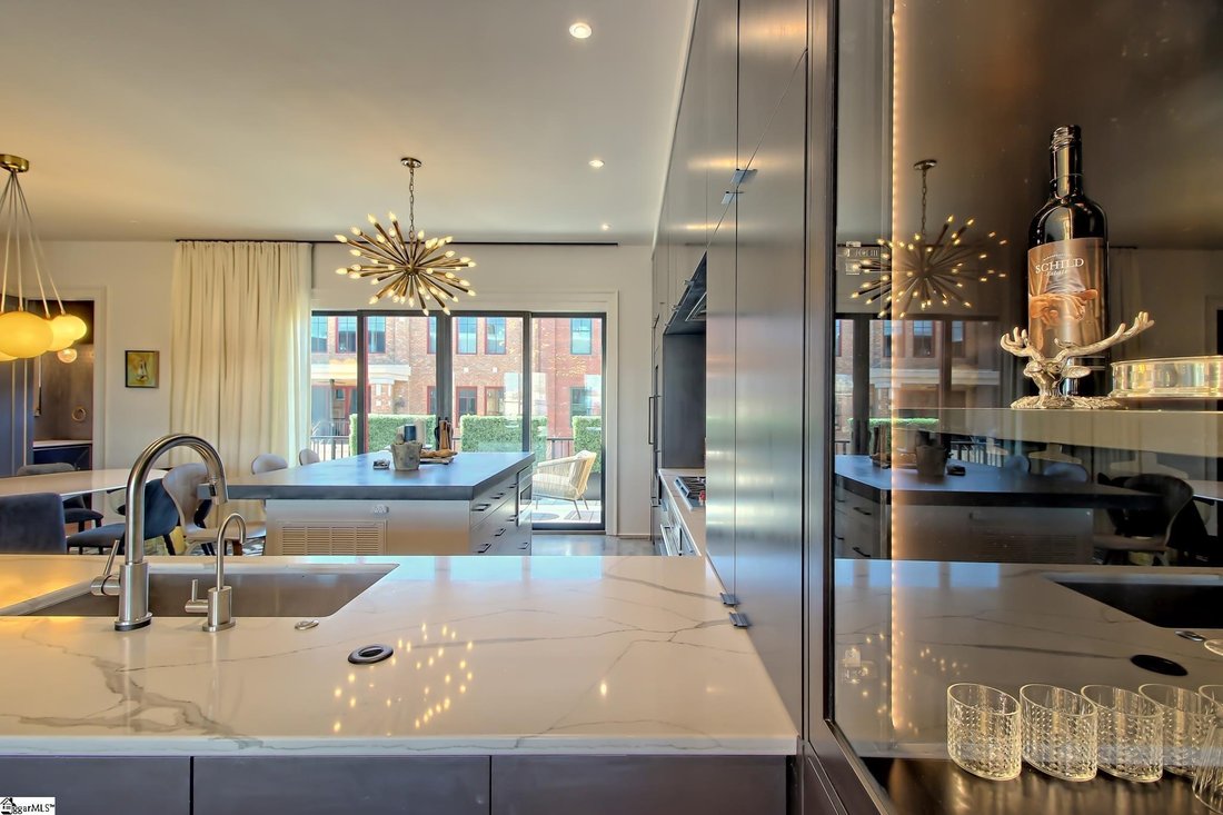 Townhouse in Greenville, South Carolina, United States 3 - 18354363