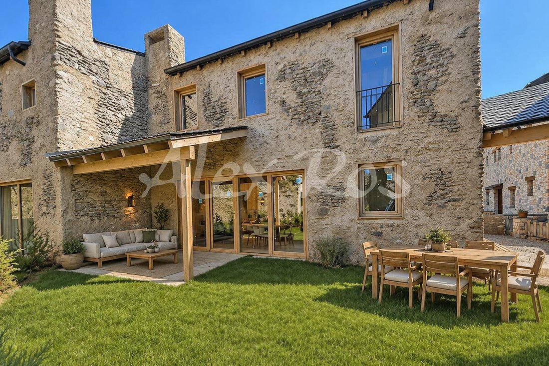 House in Alp, Catalonia, Spain 2 - 18351634
