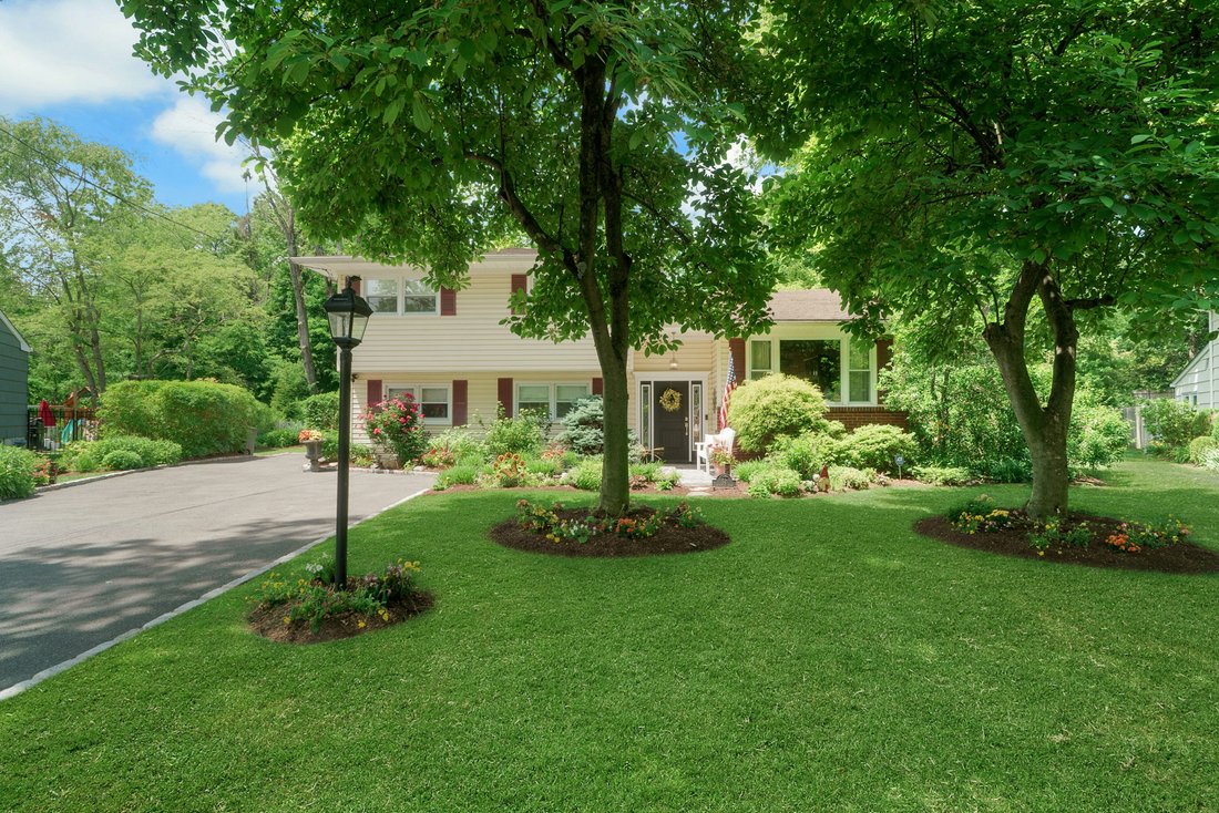 House in Summit, New Jersey, United States 2 - 18352618
