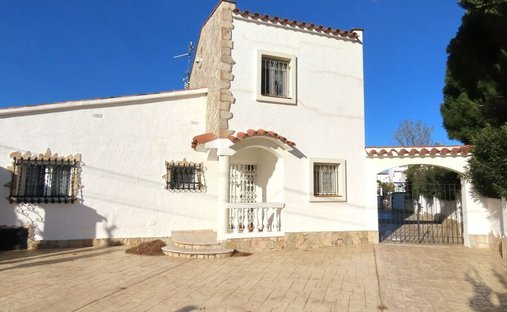 Villa in Empuriabrava, Katalonien, Spanien 1
