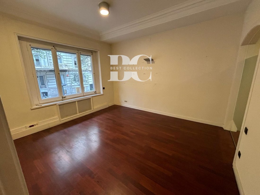 Apartment in Sarrià-Sant Gervasi, Barcelona, Spain 5 - 18352044