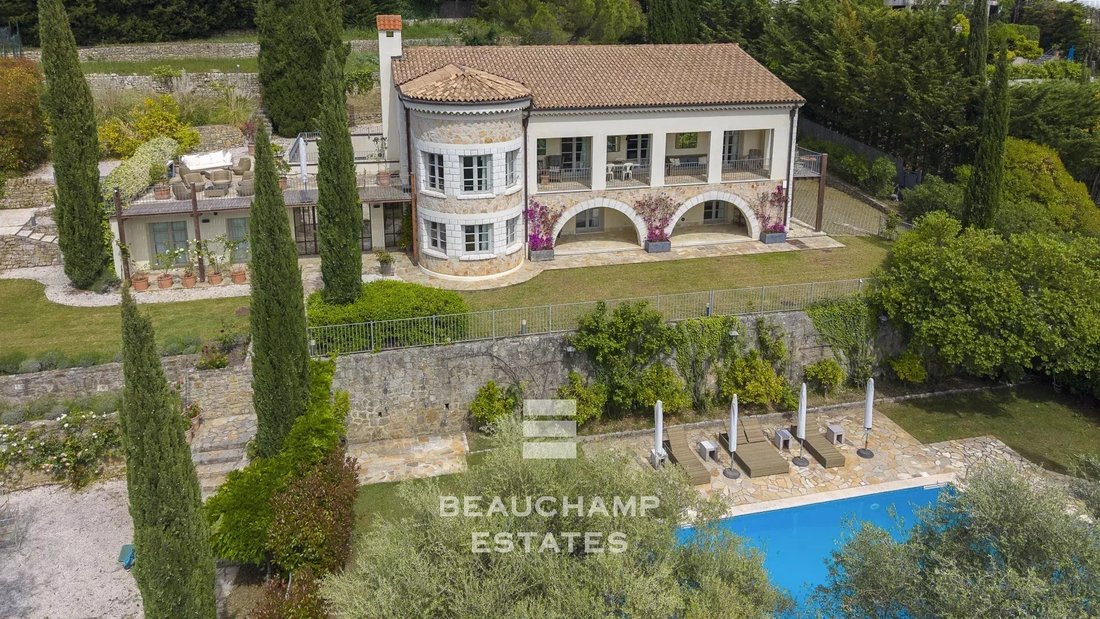 Villa in Valbonne, Provence-Alpes-Côte d'Azur, France 1 - 18006566