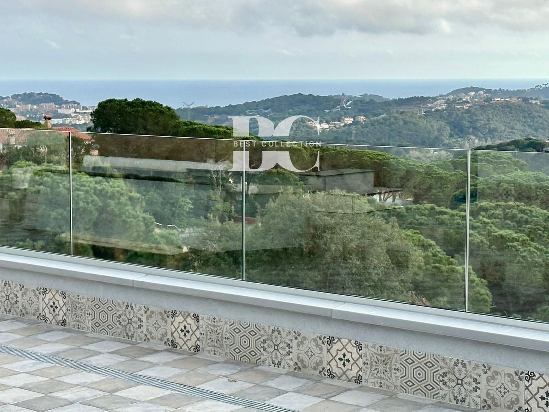 House in Lloret de Mar, Catalonia, Spain 2 - 18351728