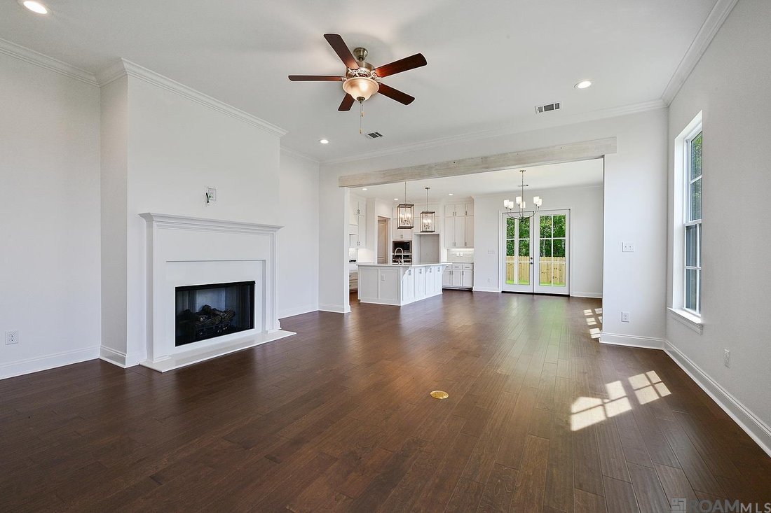 House in Baton Rouge, Louisiana, United States 4 - 18353794