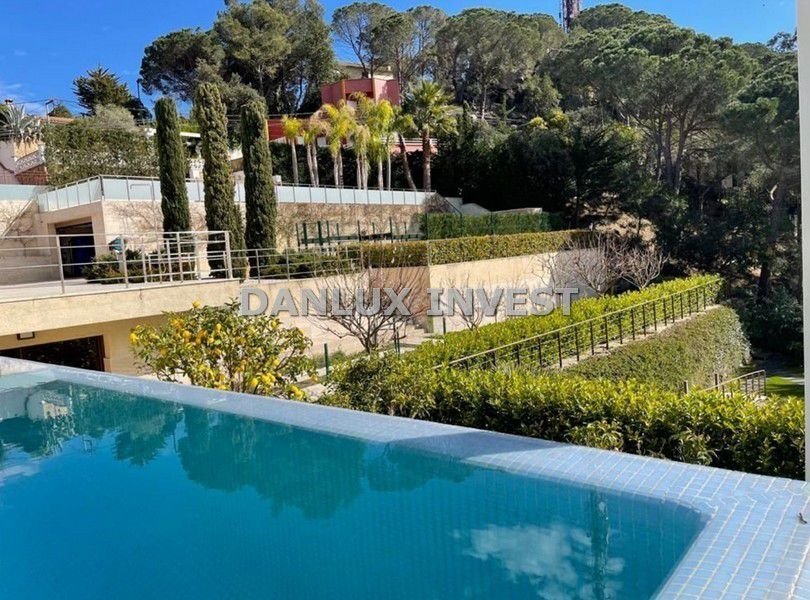 Chalet in Lloret de Mar, Catalonia, Spain 2 - 18351638