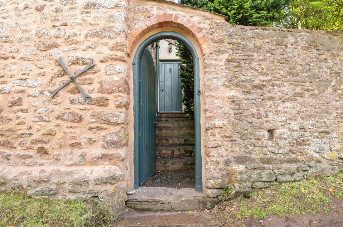 House in Somerset, England 3 - 18352088