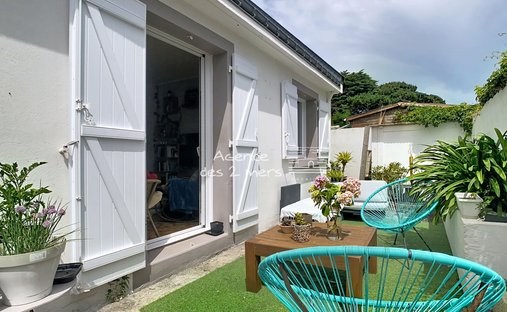 House in Saint-Pierre-Quiberon, Brittany, France 1