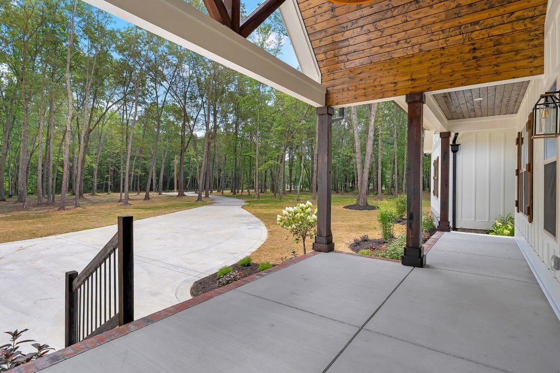 House in Manchester, Tennessee, United States 5 - 18353062