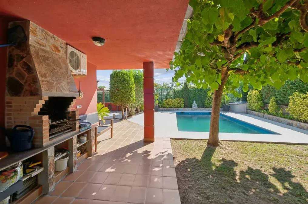 Villa in Girona, Catalonia, Spain 5 - 18351531